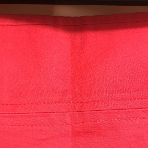 The Limited pencil skirt💕 - Picture 3 of 11